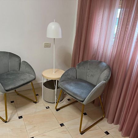Apartament Riva Dei Fiori Viareggio Zewnętrze zdjęcie
