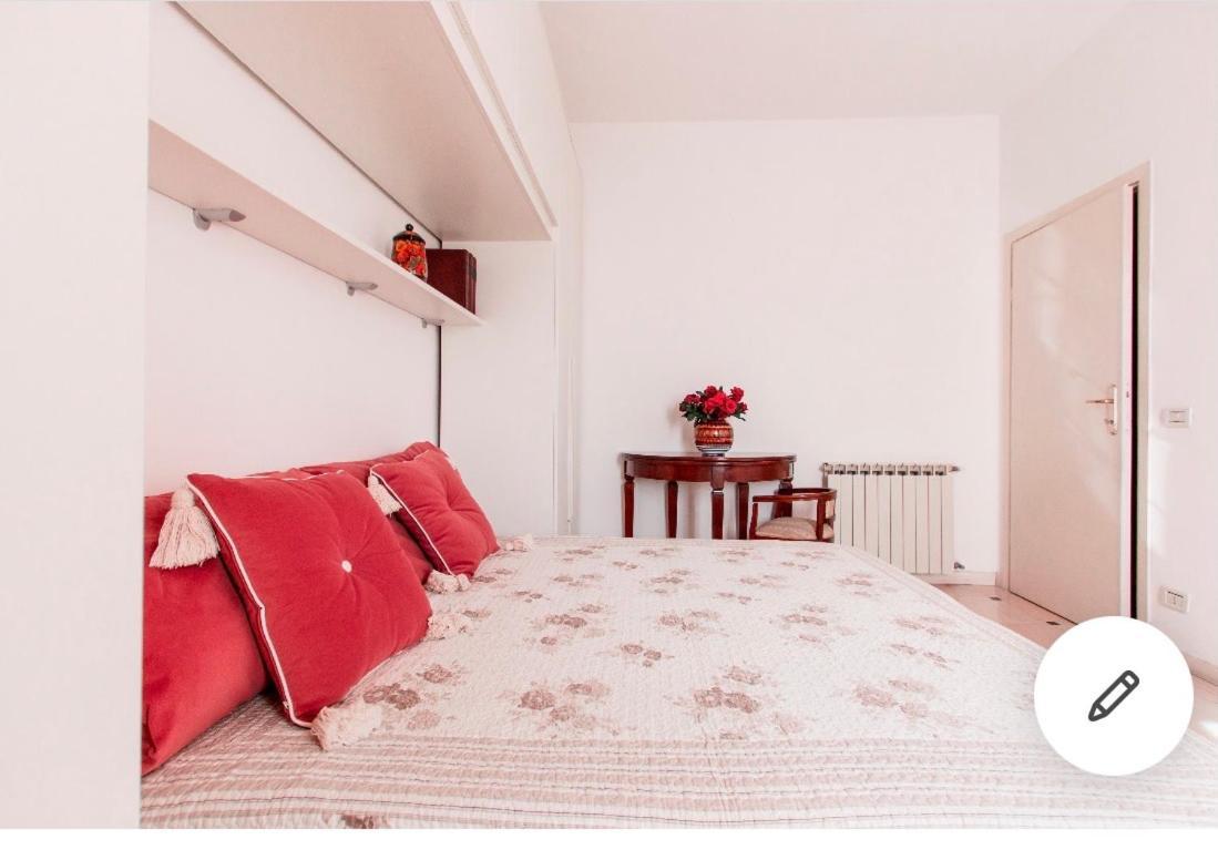 Apartament Riva Dei Fiori Viareggio Zewnętrze zdjęcie