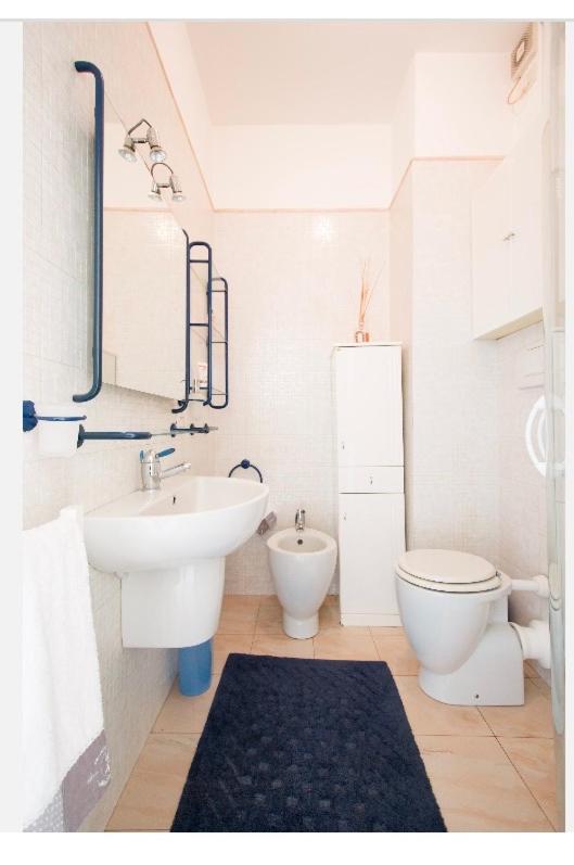 Apartament Riva Dei Fiori Viareggio Zewnętrze zdjęcie