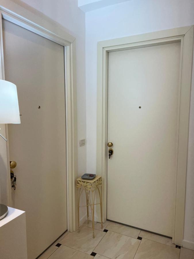 Apartament Riva Dei Fiori Viareggio Zewnętrze zdjęcie