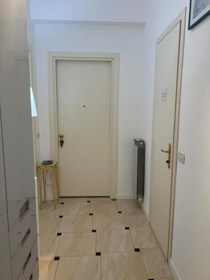 Apartament Riva Dei Fiori Viareggio Zewnętrze zdjęcie